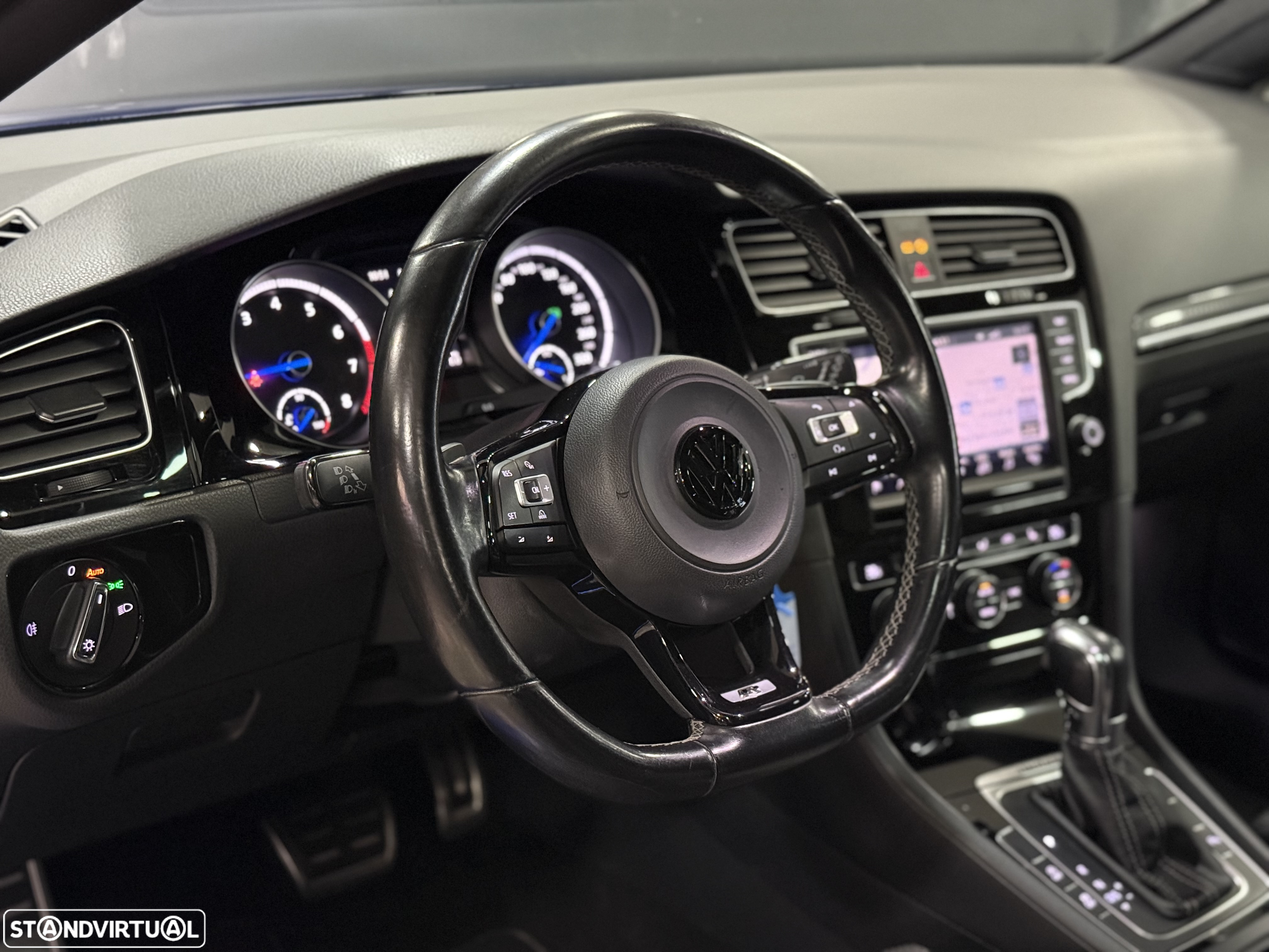 VW Golf 2.0 TSI R DSG - 3
