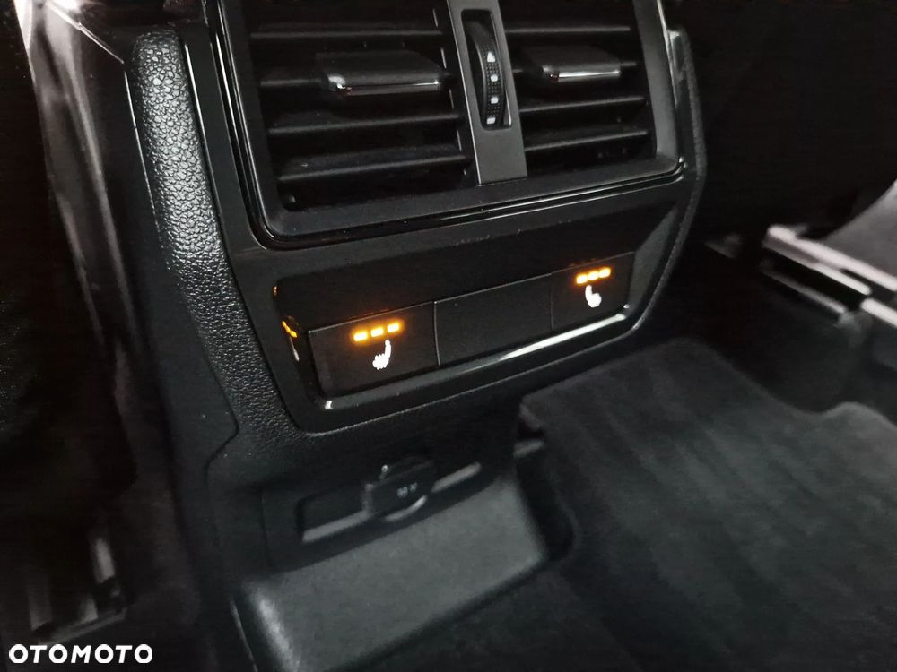 Skoda Karoq 1.5 TSI ACT Sportline DSG - 20