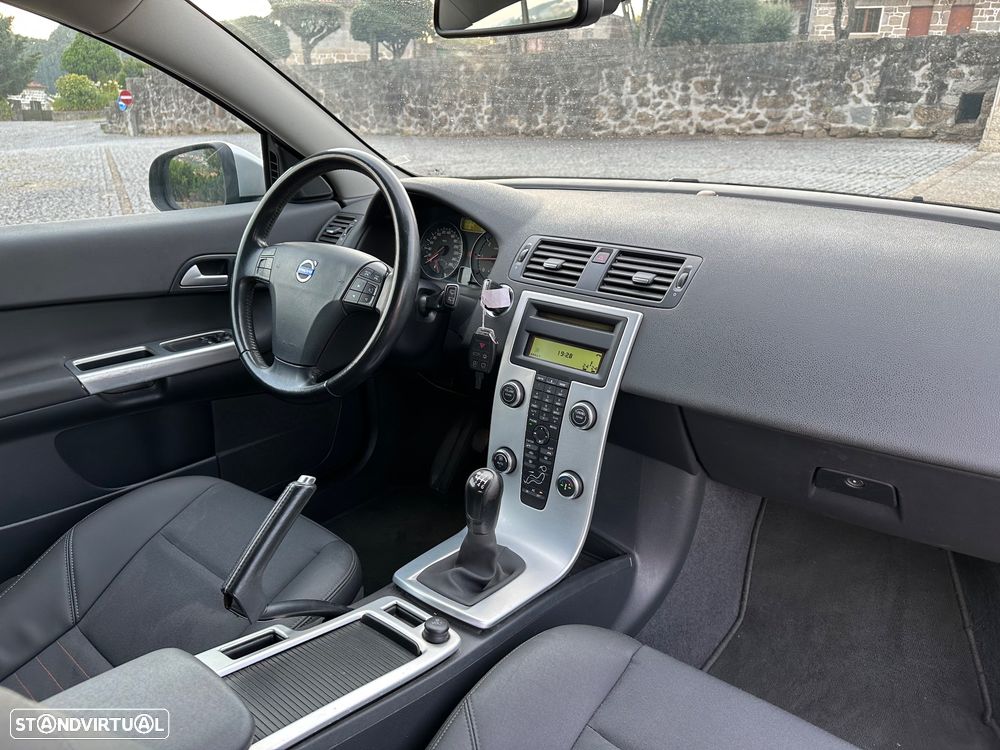 Volvo C30 1.6 D2 Momemtum Start/Stop - 28