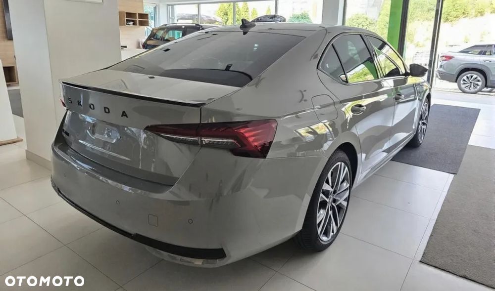 Skoda Octavia 2.0 TSI Sportline 4x4 DSG - 5