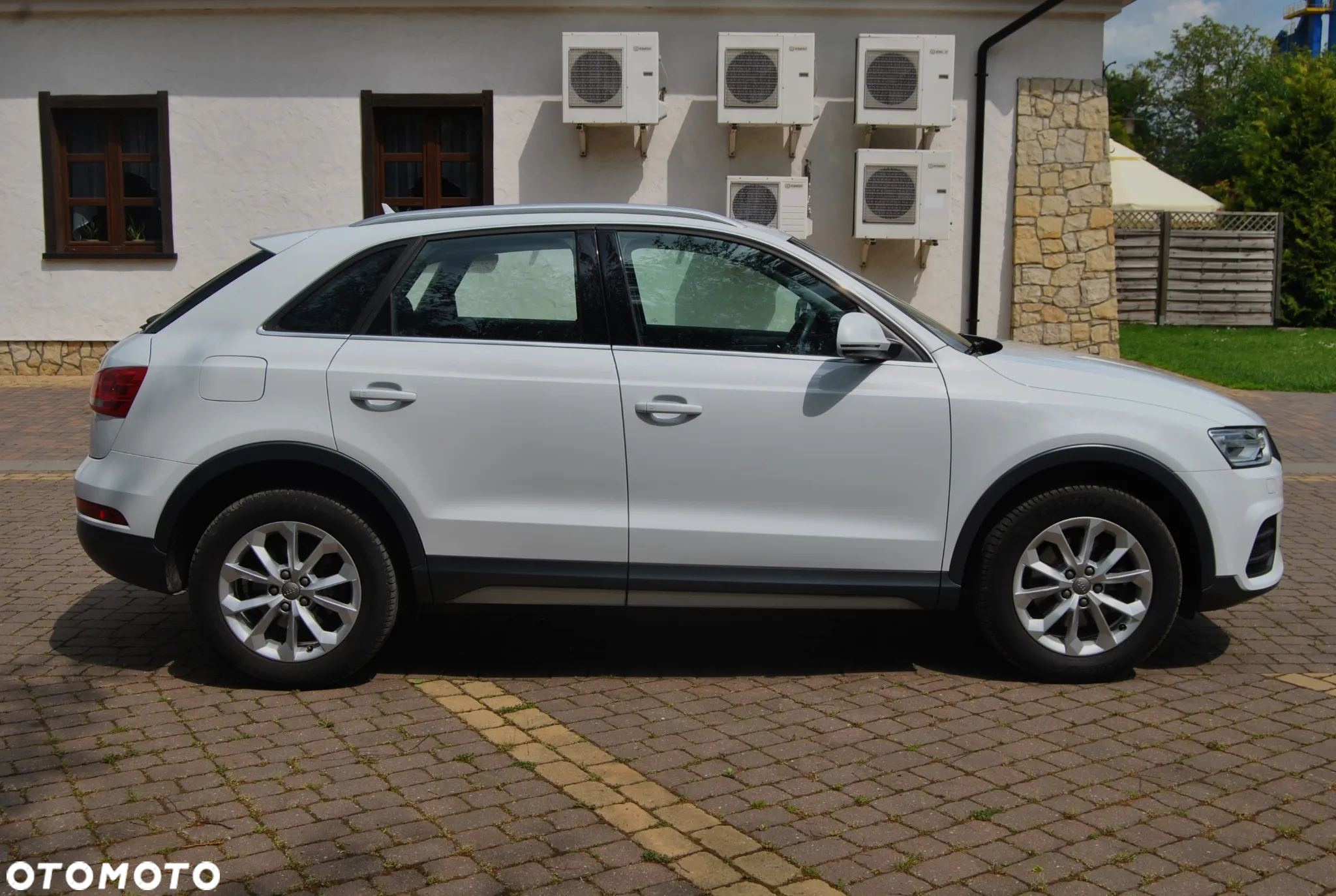Audi Q3 2.0 TDI Design - 16