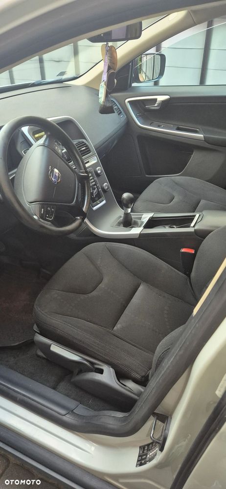 Volvo Xc60 2011 photo 2