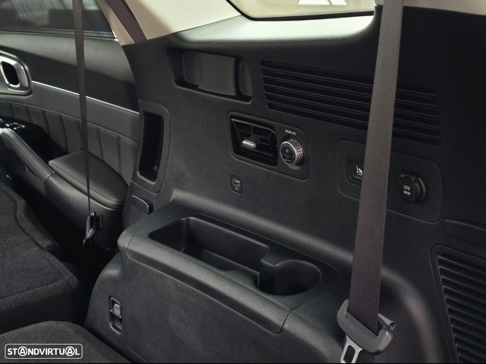 Kia Sorento 1.6 T-GDI HEV Concept - 19