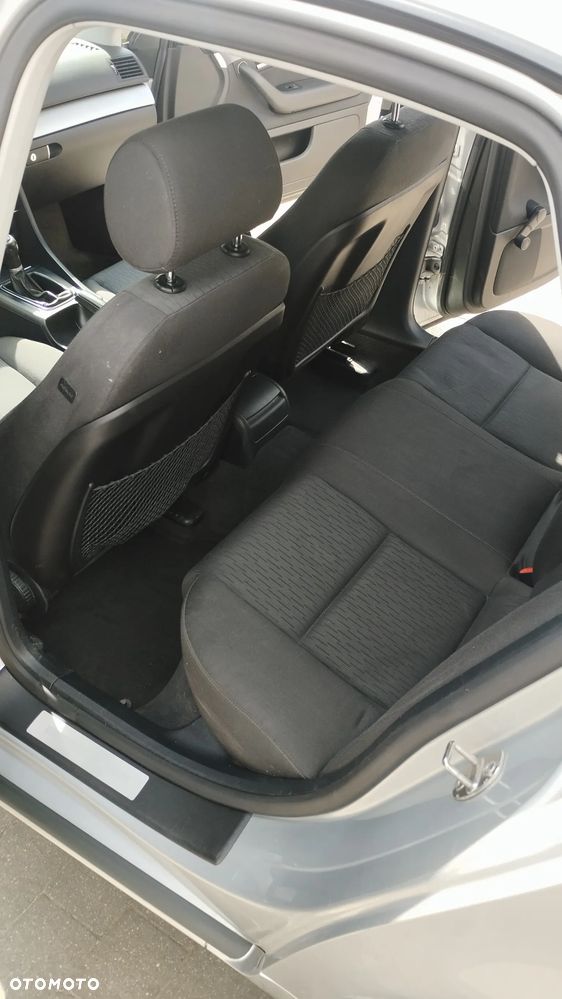Audi A4 Limousine - 7