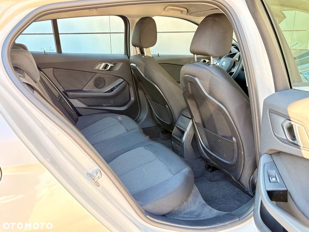 BMW Seria 1 118i Advantage - 22