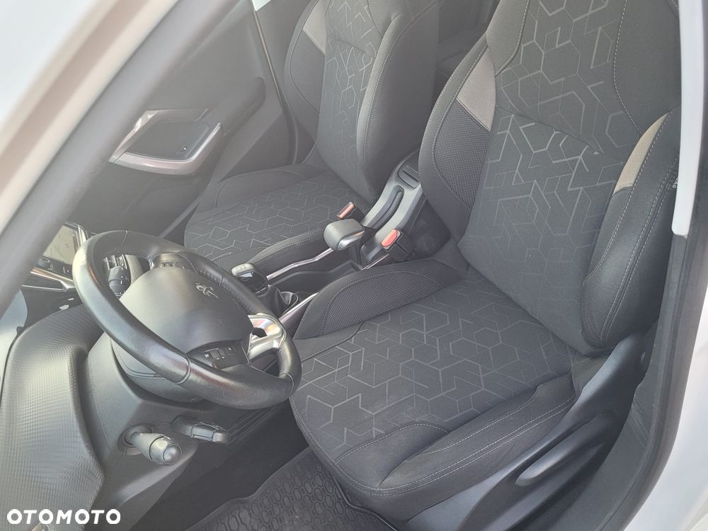 Peugeot 2008 PureTech 82 Active - 15