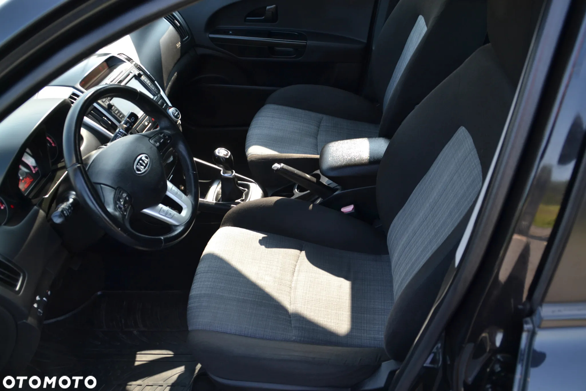 Kia Ceed Cee'd 1.4 L - 25