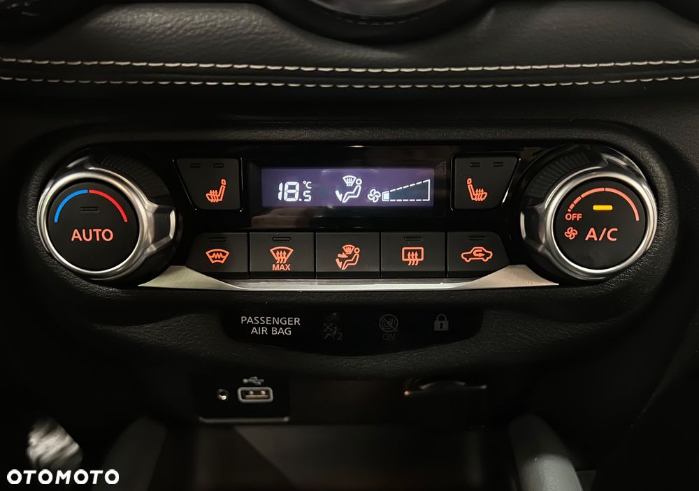 Nissan Juke 1.0 DIG-T N-Connecta - 33