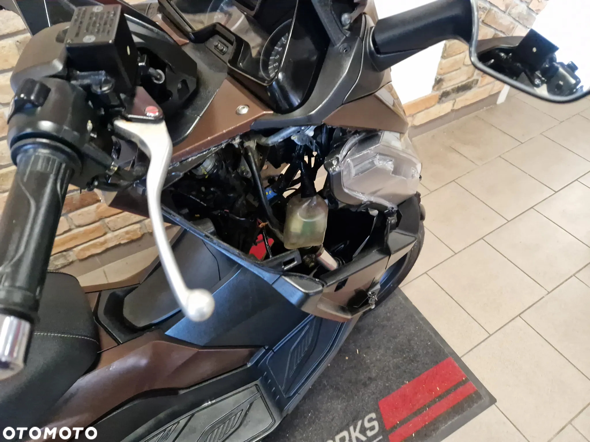 Honda NSS - 29