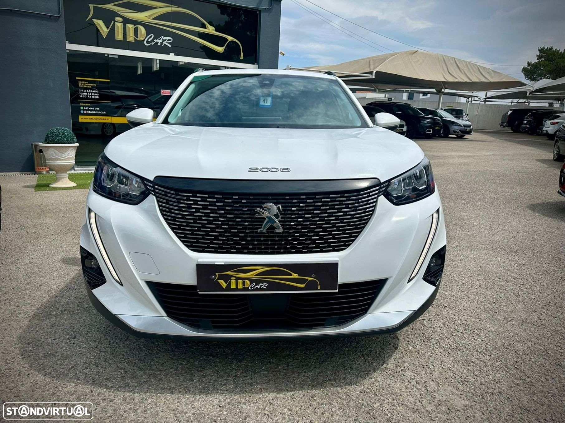 Peugeot 2008 1.5 BlueHDi Allure - 2