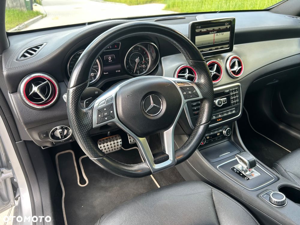 Mercedes-Benz CLA 45 AMG 4Matic 7G-DCT - 7