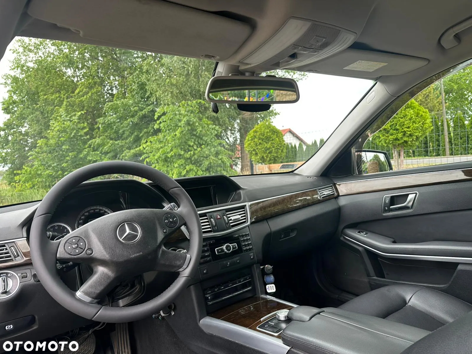 Mercedes-Benz Klasa E - 15