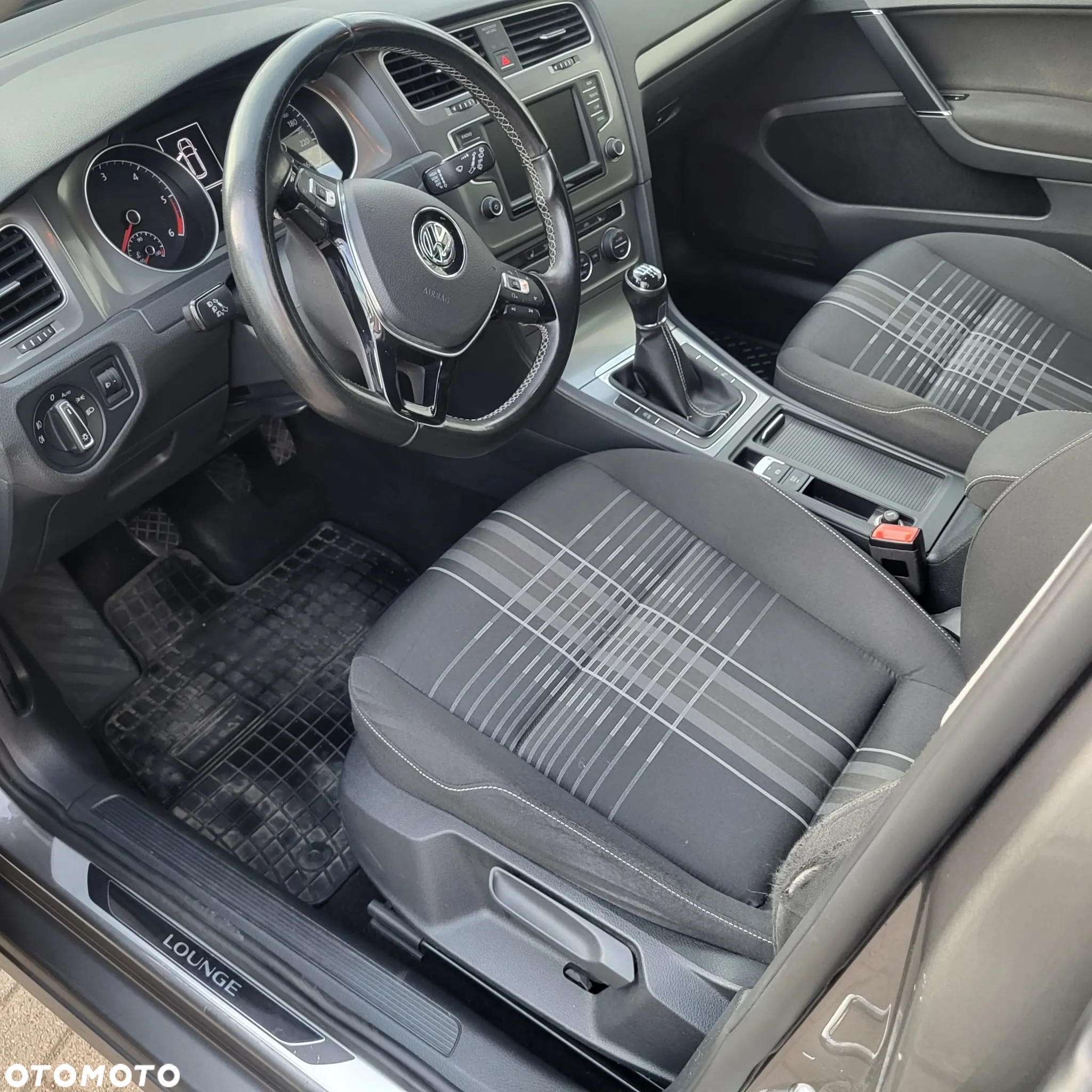Volkswagen Golf Variant 2.0 TDI BlueMotion Technology Lounge - 12