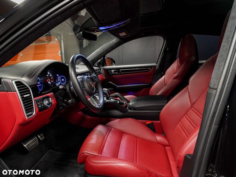 Porsche Cayenne - 10