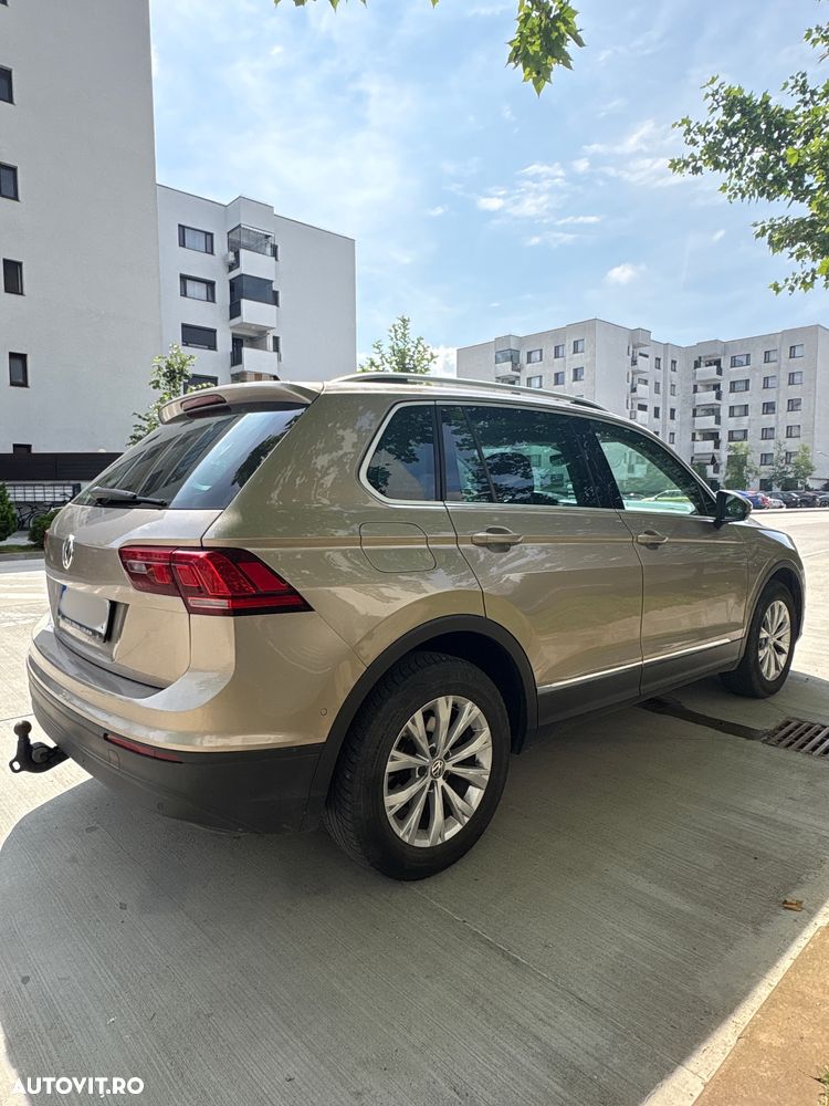 Volkswagen Tiguan 2.0 TDI 4Mot DSG Comfortline - 4