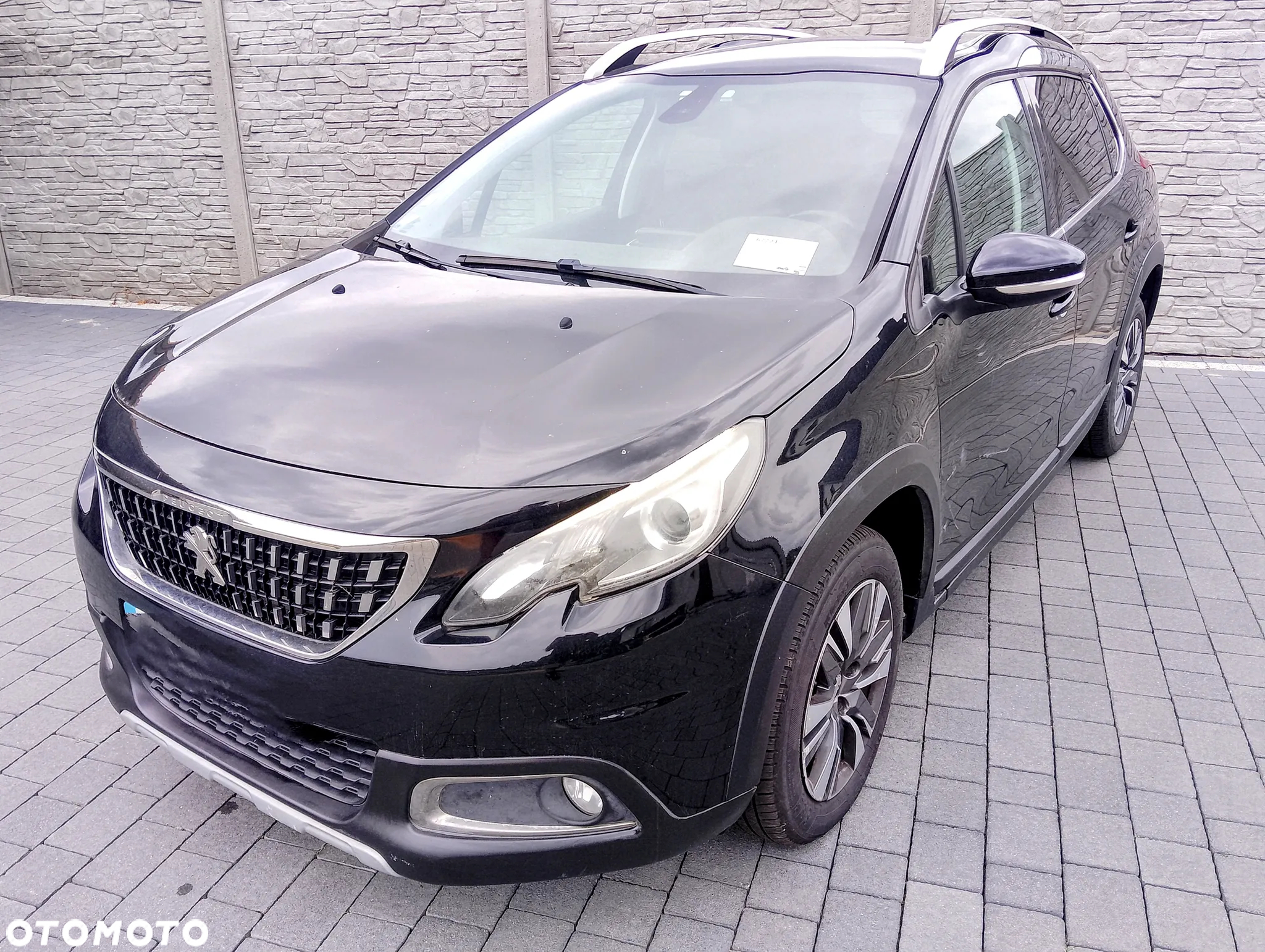 Peugeot 2008 1.6 BlueHDi Allure - 4