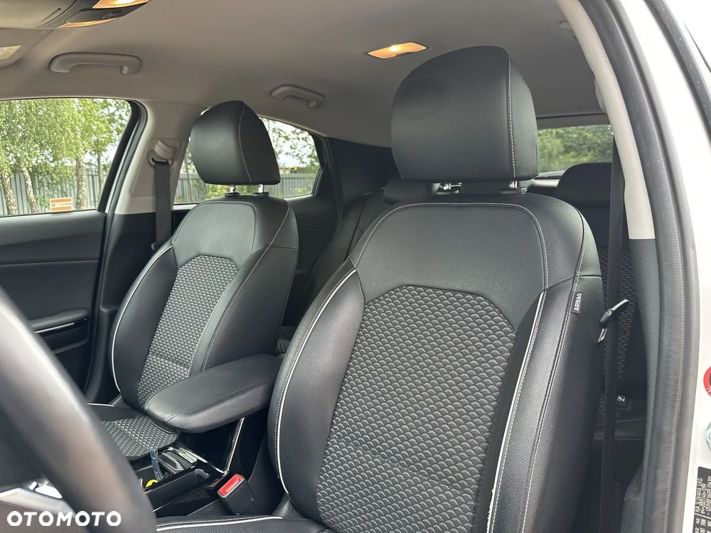 Kia XCeed 1.6 GDI PHEV Business Line DCT - 12