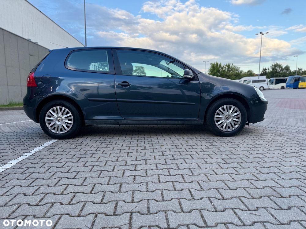 Volkswagen Golf - 6
