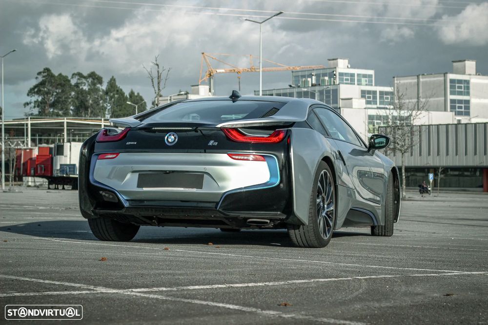 BMW i8 Standard - 11