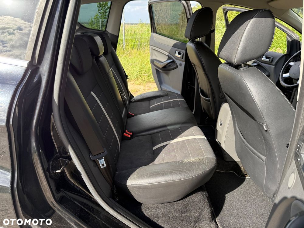 Ford Kuga 2.0 TDCi 2x4 Trend - 12