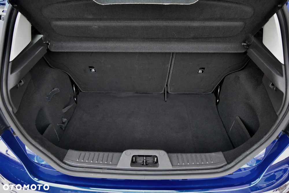 Ford Fiesta 1.25 Ambiente EU5 - 19