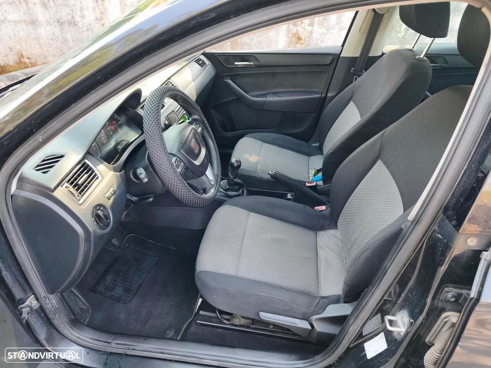 SEAT Leon 1.6 TDI E-Eco.Reference Start/Stop — fotografia 10