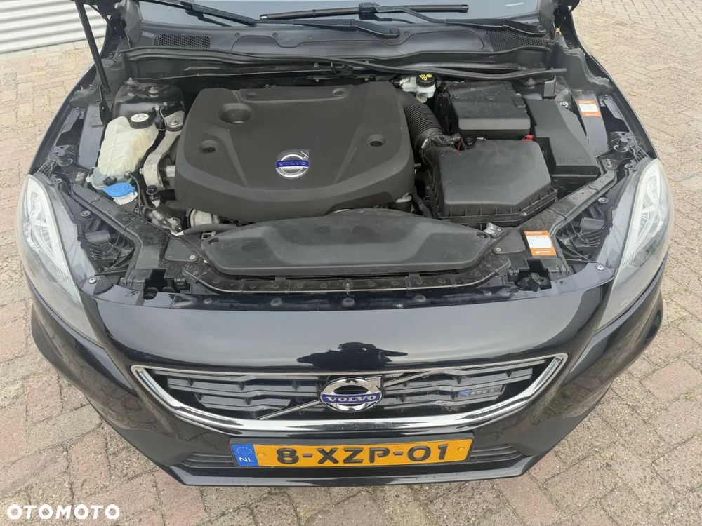 Volvo V40 D4 Drive-E R-Design Summum - 30