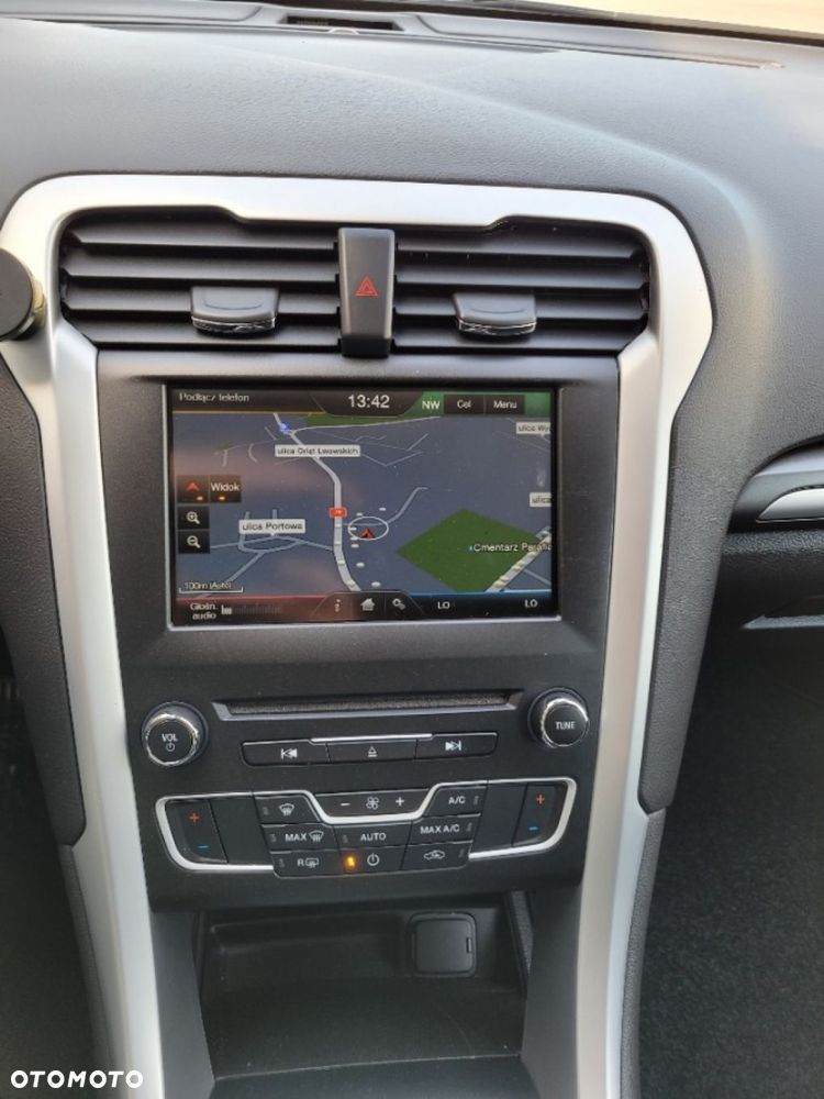 Ford Mondeo 2.0 TDCi Ambiente - 22