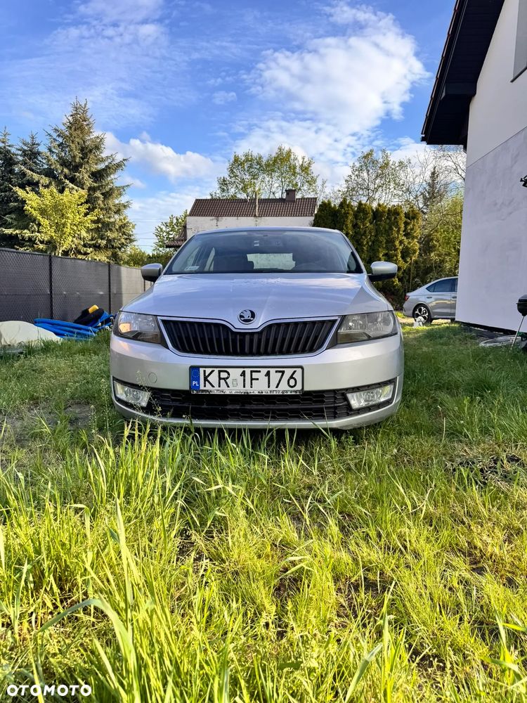 Skoda RAPID - 7