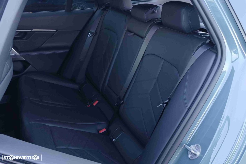 BMW i5 Touring eDrive40 - 16