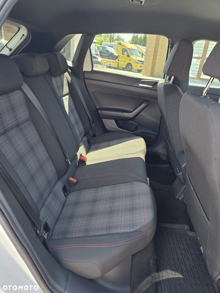 Volkswagen Polo - 28