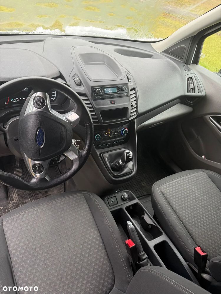 Ford Transit Connect - 11