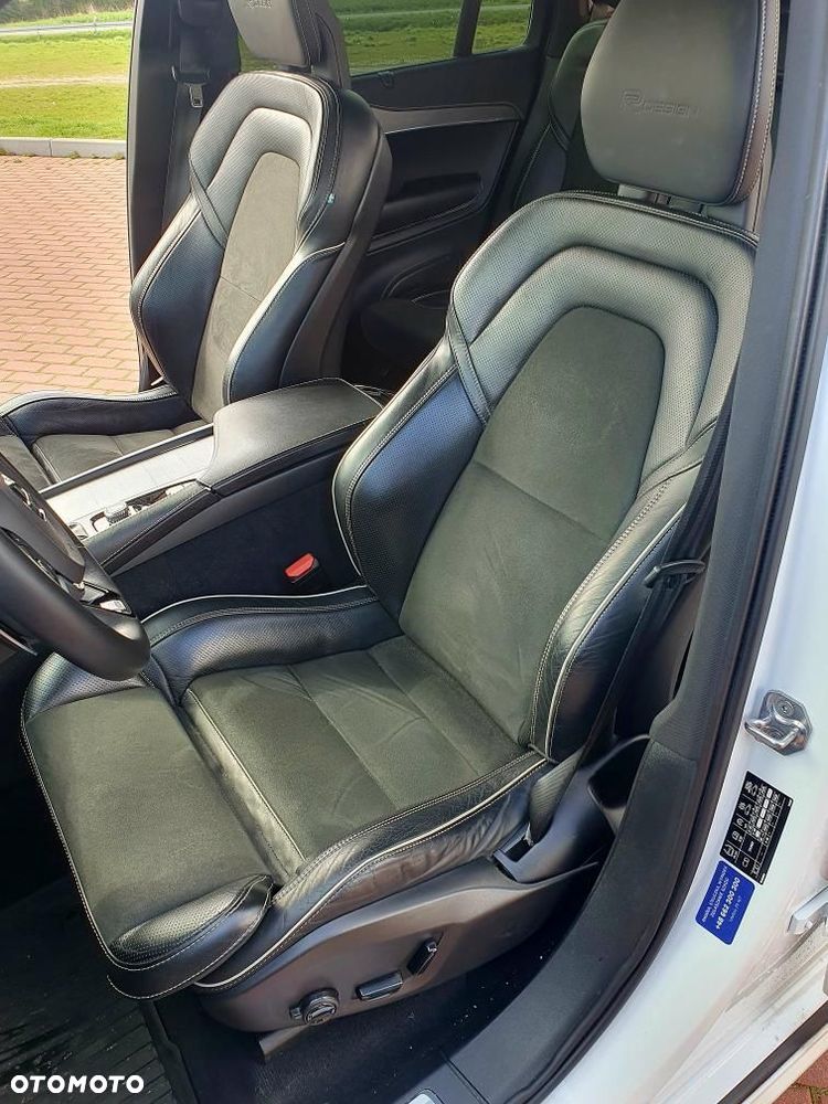 Volvo XC 90 T5 AWD R-Design 7os - 22