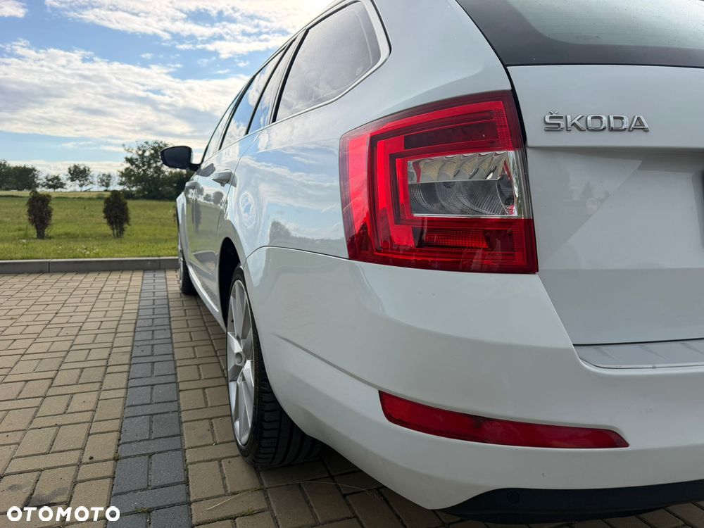 Skoda Octavia 2.0 TDI (Green tec) 4x4 Ambition - 4