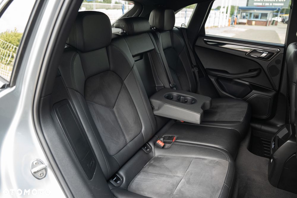 Porsche Macan S - 34
