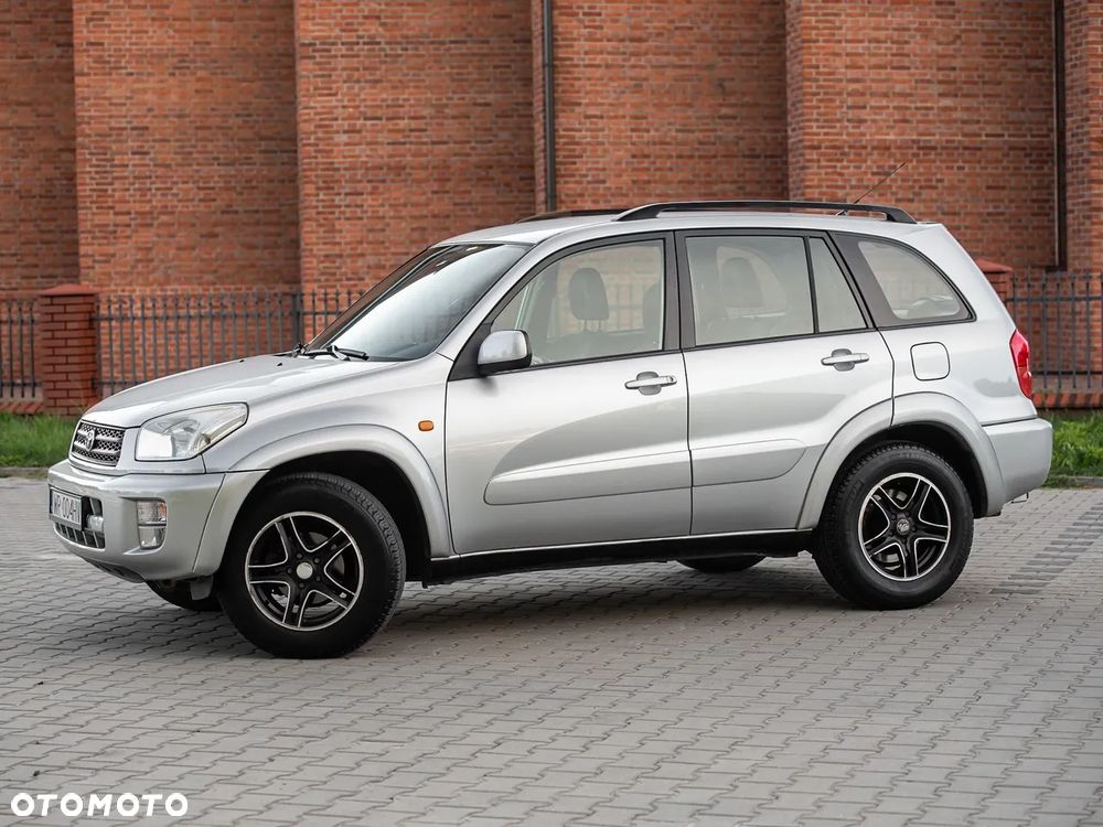 Toyota RAV4 2.0 VVT-i 4x4 - 6