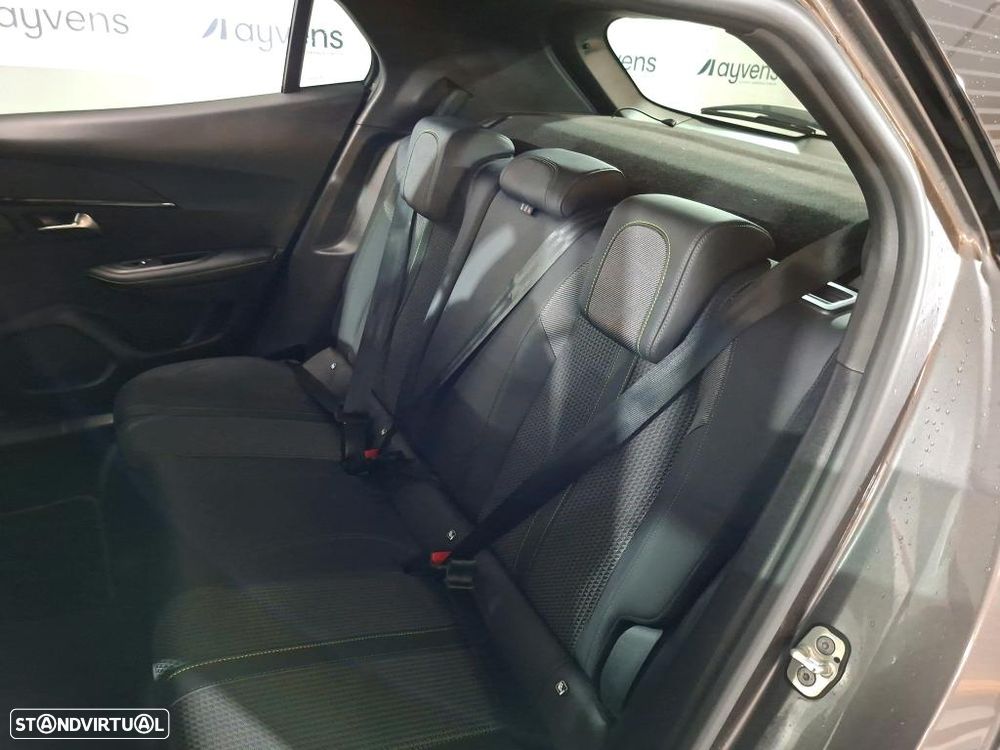 Peugeot 2008 1.5 BlueHDi GT EAT8 - 8