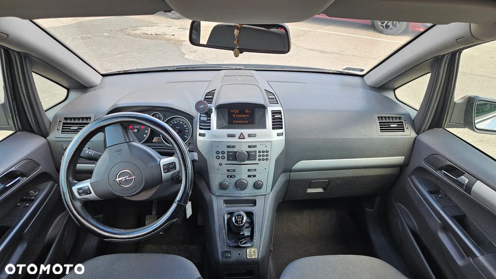 Opel Zafira 1.6 Enjoy - 27