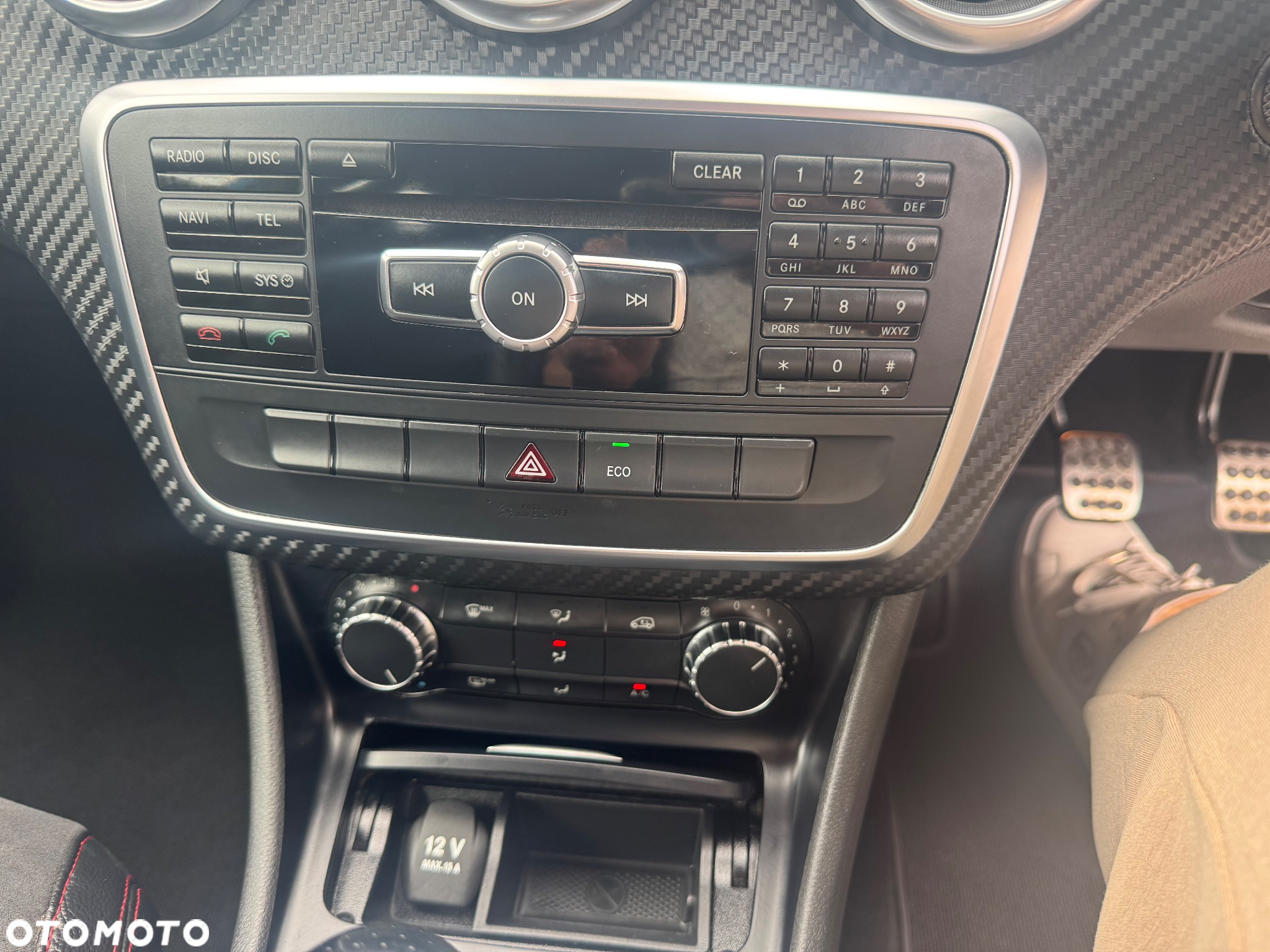 Mercedes-Benz Klasa A 180 d AMG Line - 23