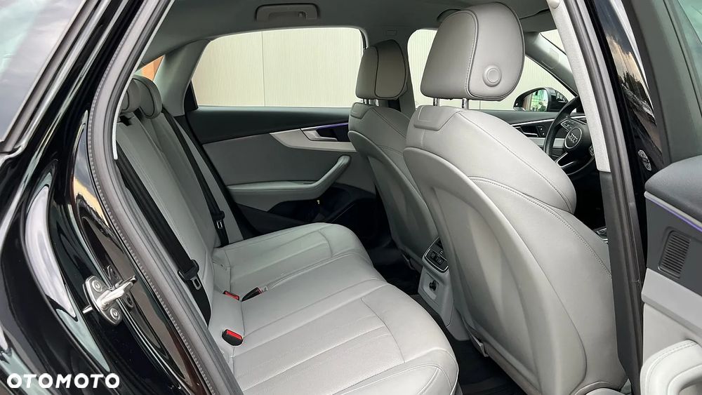 Audi A4 Limousine 35 TDI mHEV S tronic - 30