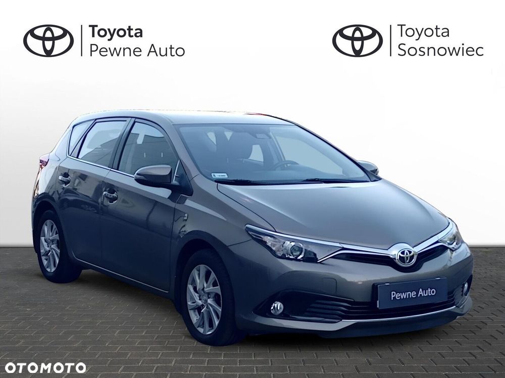 Toyota Auris - 8