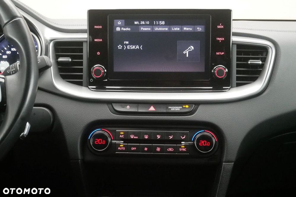 Kia Ceed 1.5 T-GDI M - 10