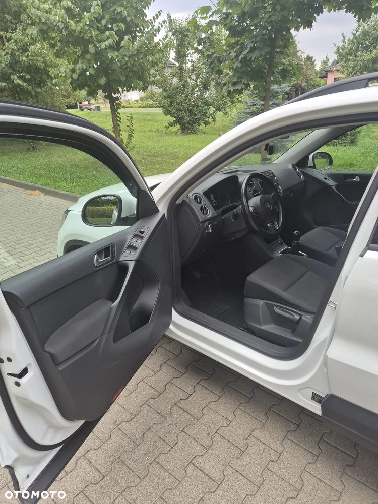 Volkswagen Tiguan 1.4 TSI BMT Comfortline - 10
