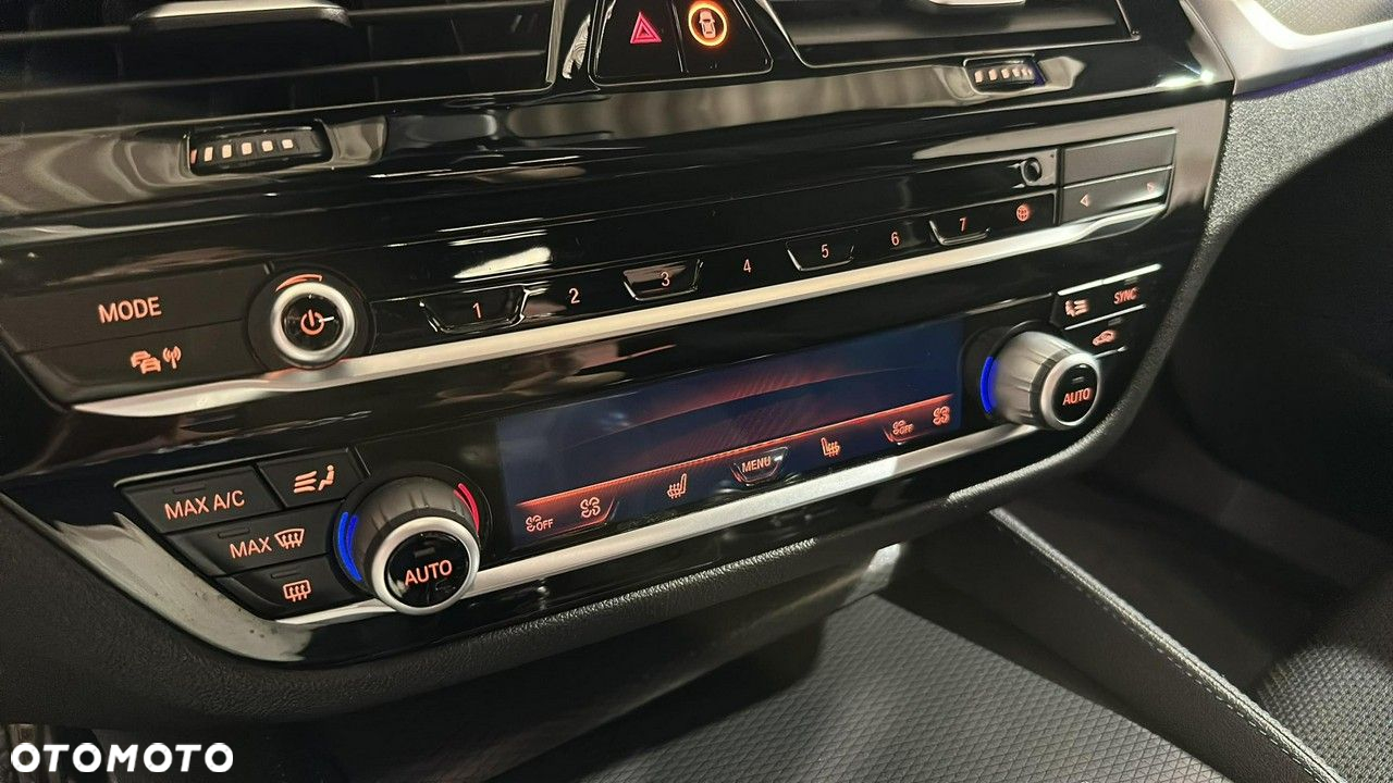 BMW Seria 5 - 16