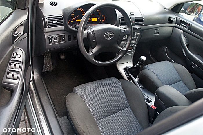 Toyota Avensis 2.0 D-4D Edition - 16