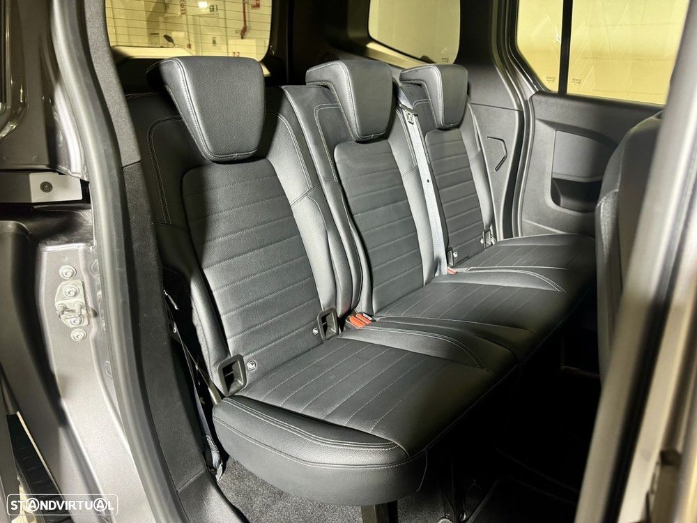 Mercedes-Benz T 180 d — fotografia 43