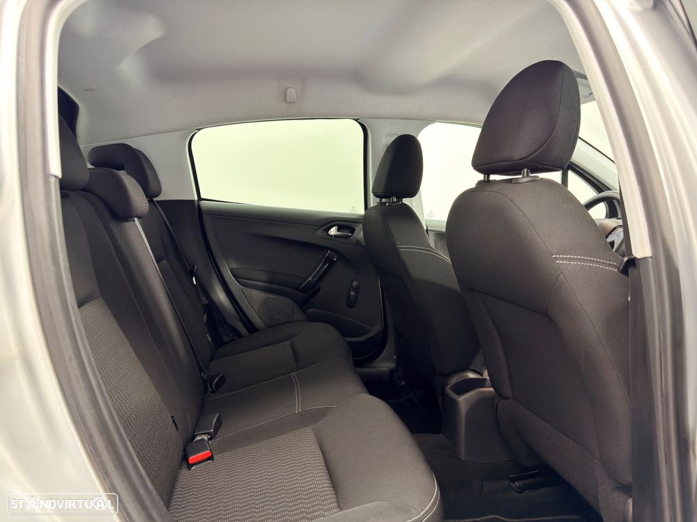 Peugeot 208 1.6 BlueHDi Style - 19
