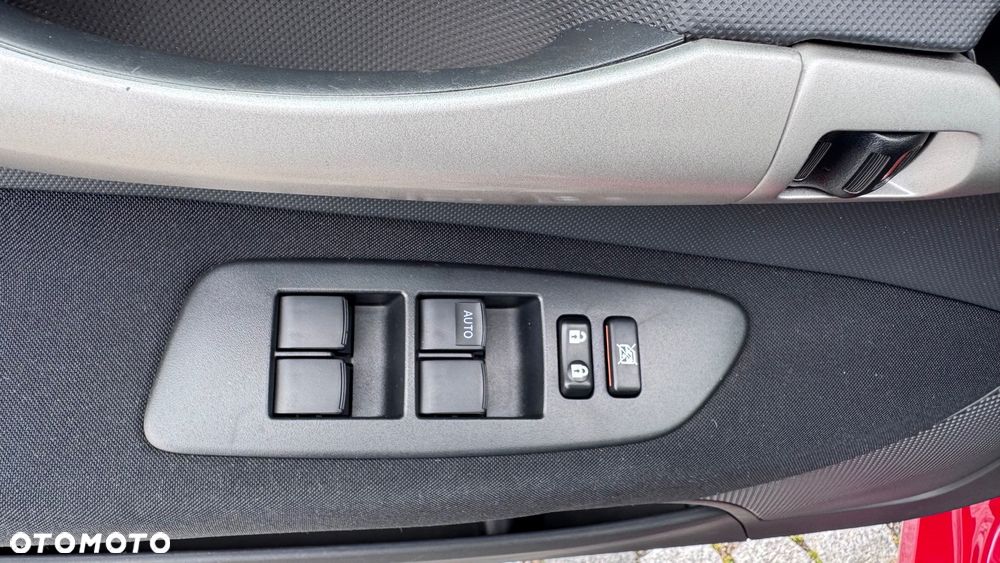 Toyota Auris 1.6 VVT-i Sol - 34