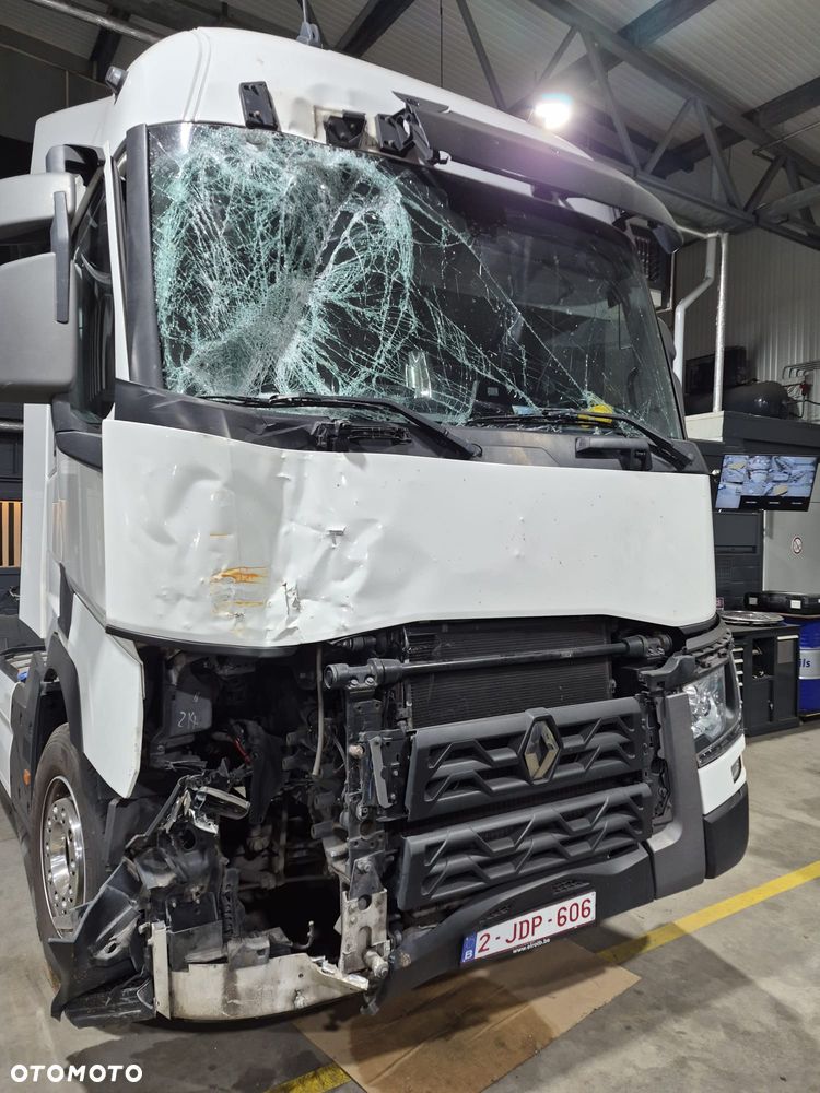 Renault T440 - 21