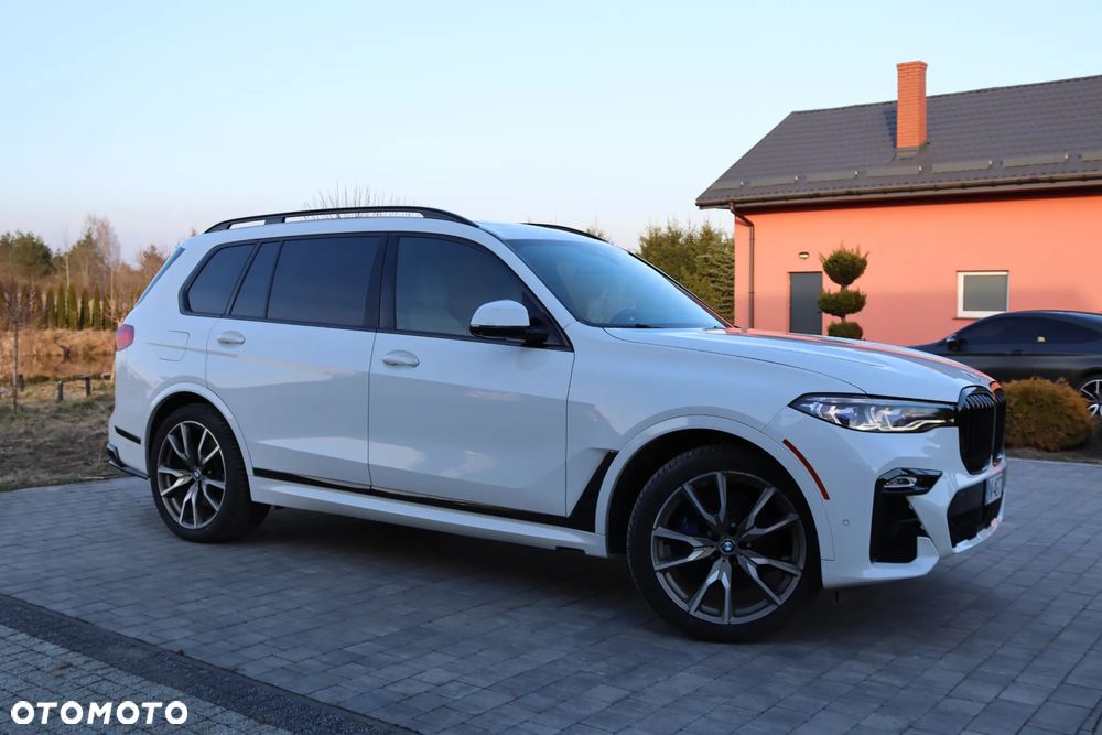 BMW X7 M50i sport - 16